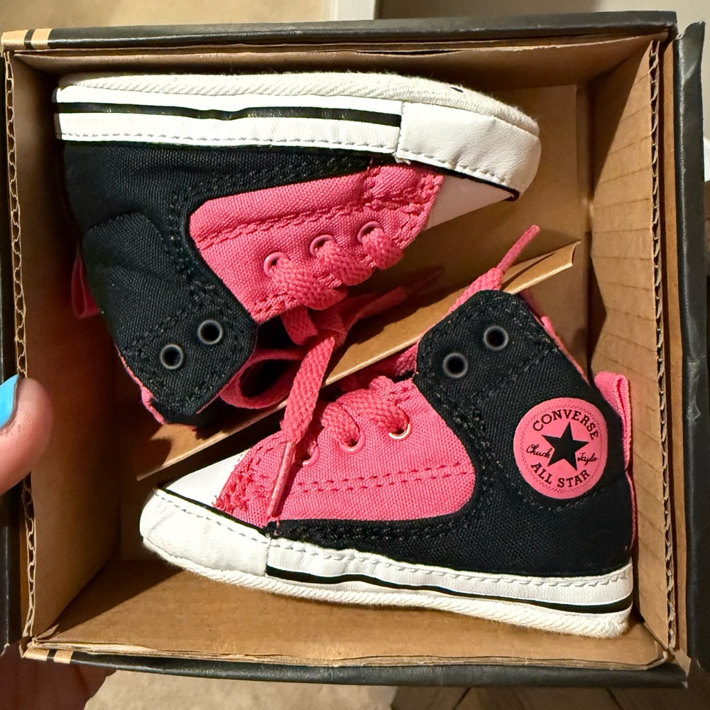 Baby Converse | pink and black